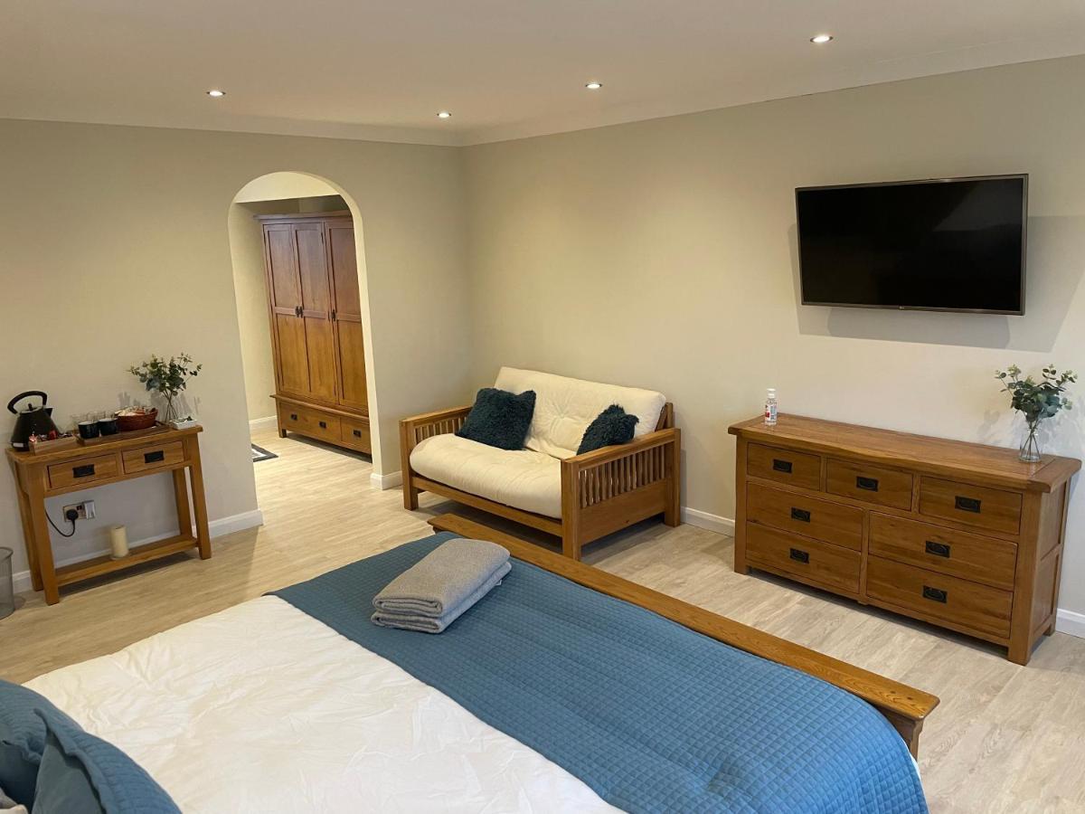 Executive Home With Plenty Of Room 伊利 外观 照片